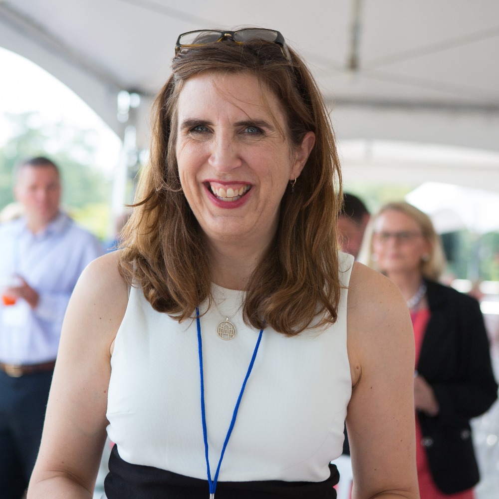 Meet your Posher, Jennifer